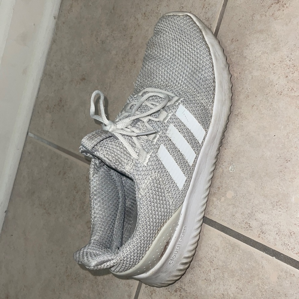 Men’s Adidas Cloud Foam size 10